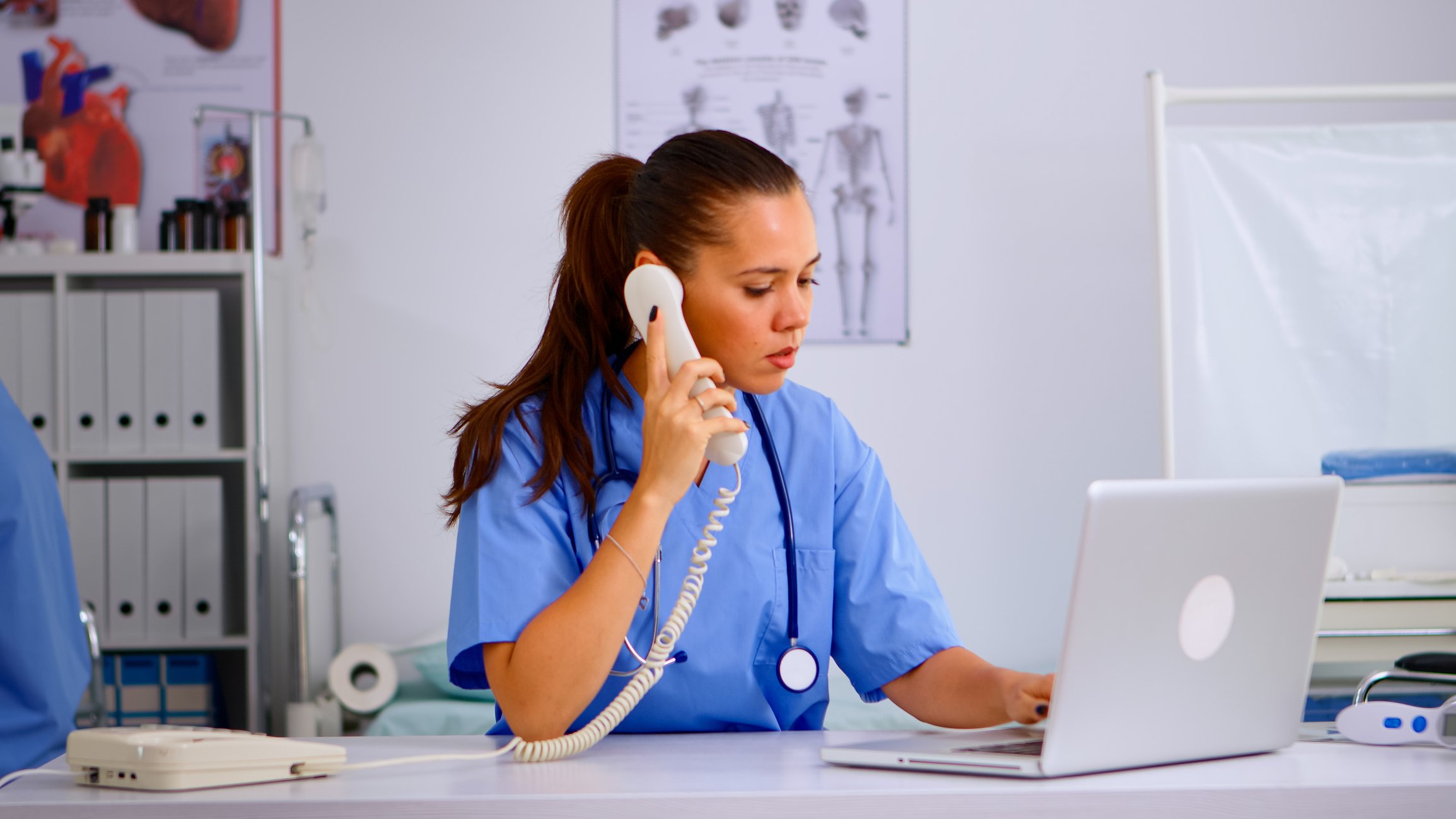 Using cloud storage in healtchare to help coordinate patient support between offices